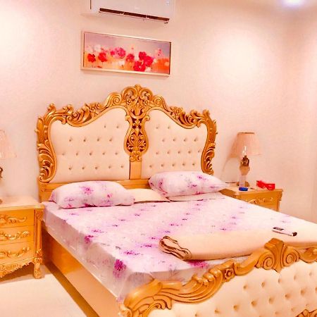 Atrium High Suite 2Bed Family Apartment Near Giga Mall Islamabad Eksteriør billede